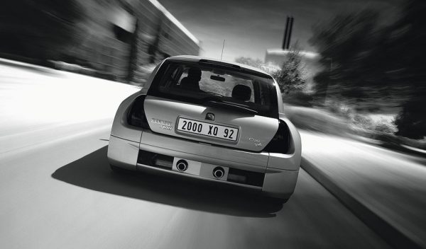 Renault Clio V6 European press ad