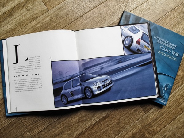 Renault Clio V6, book